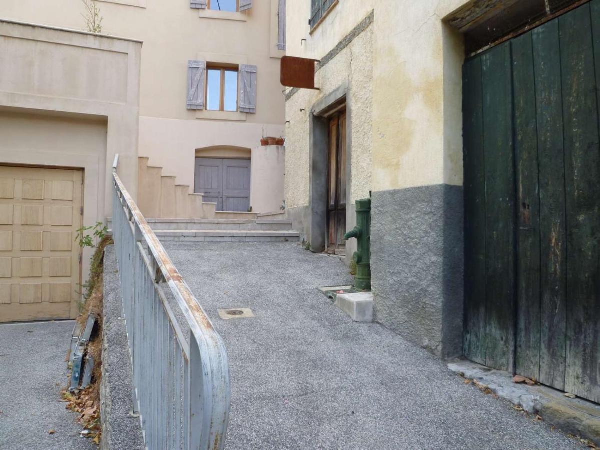 3 Pieces Neuf 65 M² Apartamento Rigaud Exterior foto